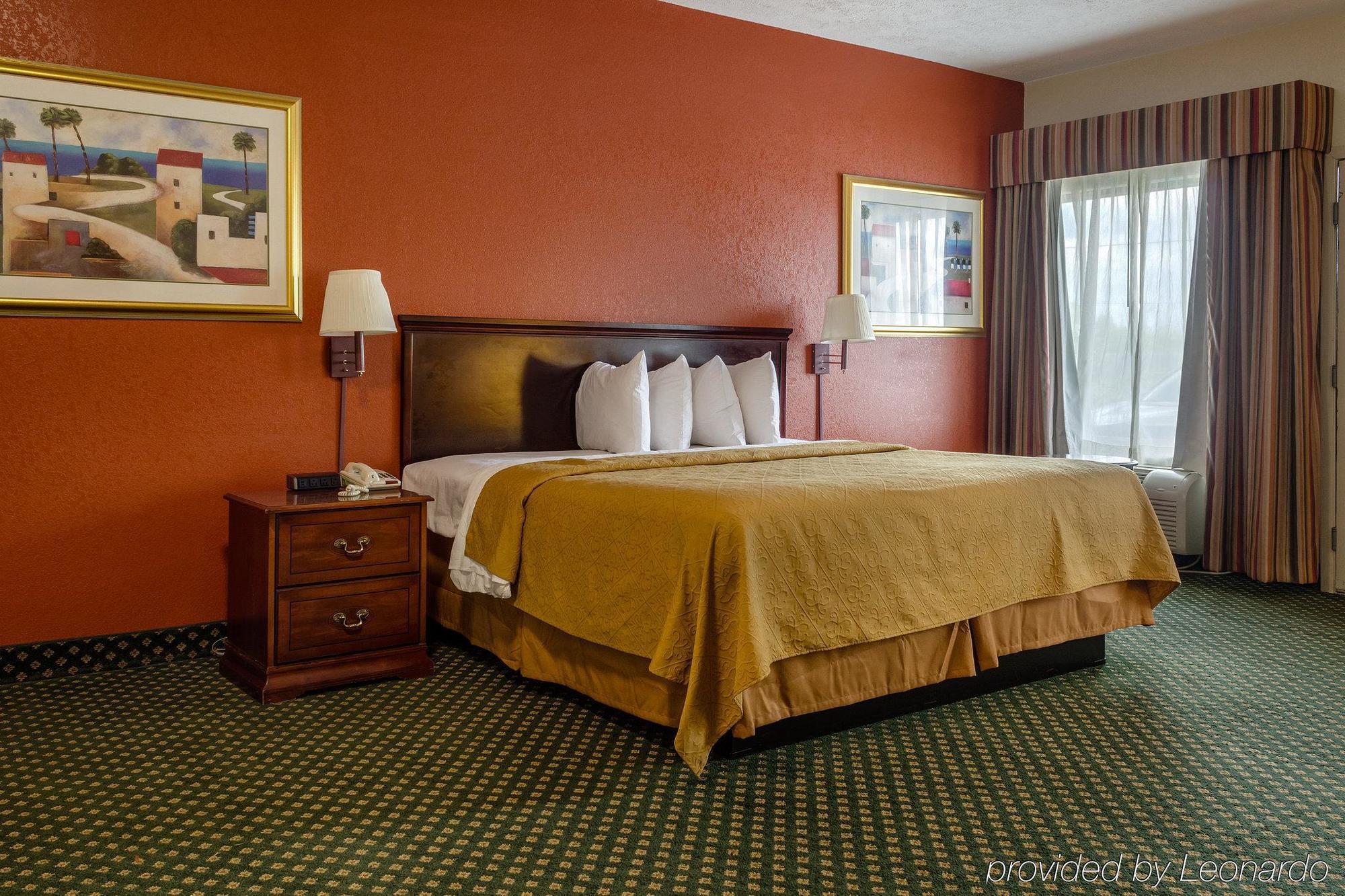 Econo Lodge Inn & Suites Philadelphia Exterior foto